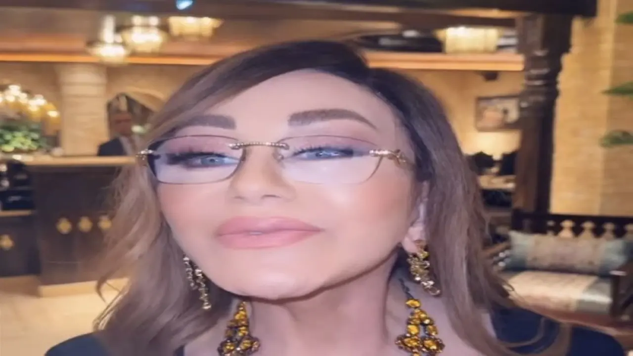 بإطلالة شبابية مذهلة.. رشاقة ميادة الحناوي تفاجئ بوسي شلبي في أحدث ظهور لها